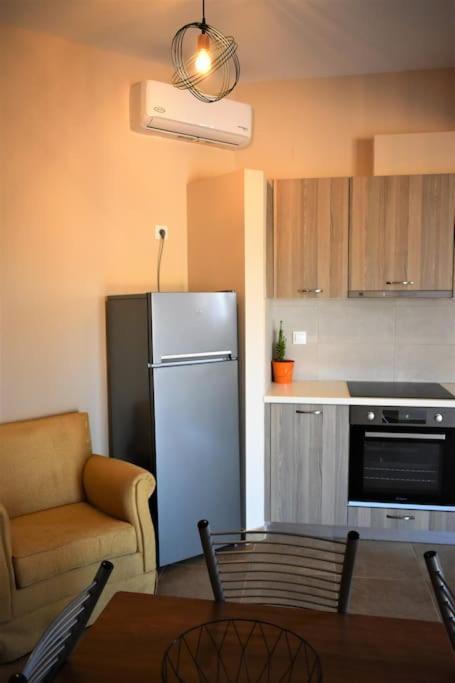 Smailis Apartment 2 Лигурион Экстерьер фото